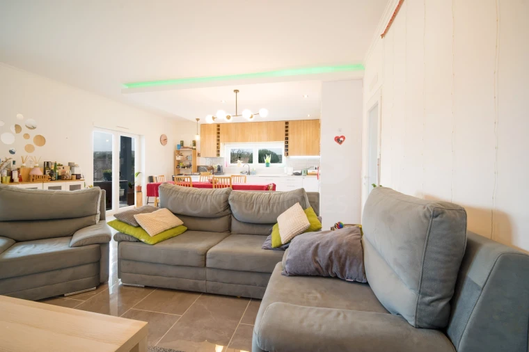 Moradia T3 para Venda em Vermelha Foto 1