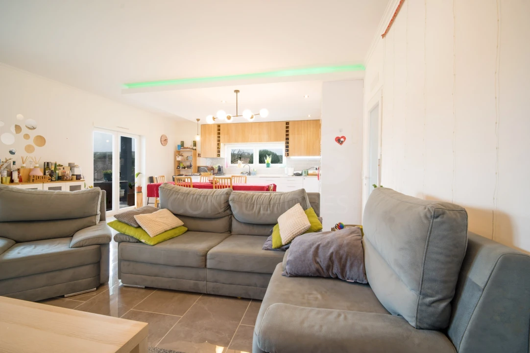 Moradia T3 para Venda em Vermelha Foto 1