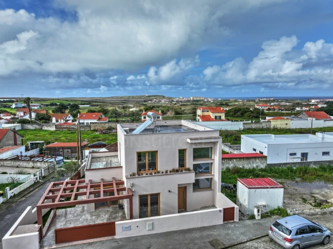 Moradia T3 para Venda em Silveira Foto 7