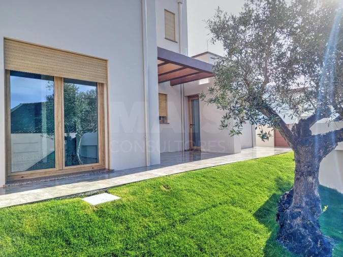 Moradia T3 para Venda em Silveira Foto 1