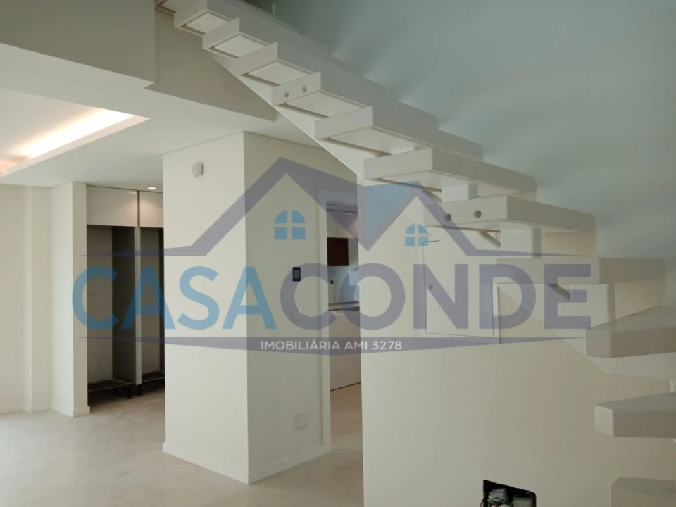 Moradia T4 para Venda em Fernao Ferro Foto 5