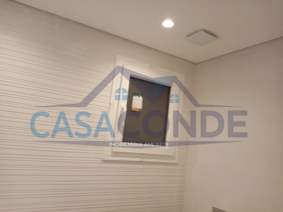 Moradia T4 para Venda em Fernao Ferro Foto 20