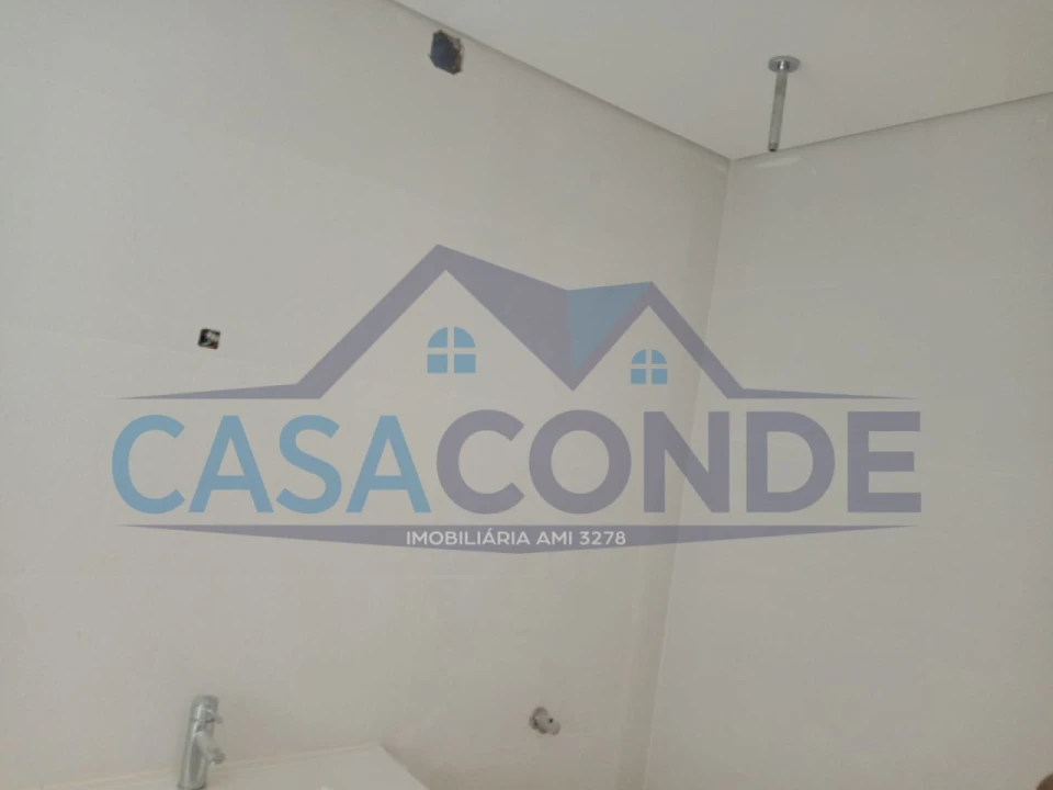 Moradia T4 para Venda em Fernao Ferro Foto 28