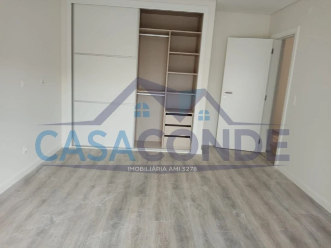 Moradia T4 para Venda em Fernao Ferro Foto 10