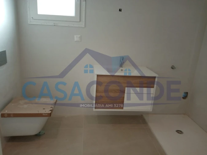 Moradia T4 para Venda em Fernao Ferro Foto 11