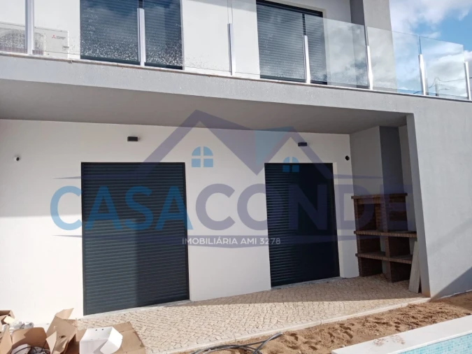 Moradia T4 para Venda em Fernao Ferro Foto 41