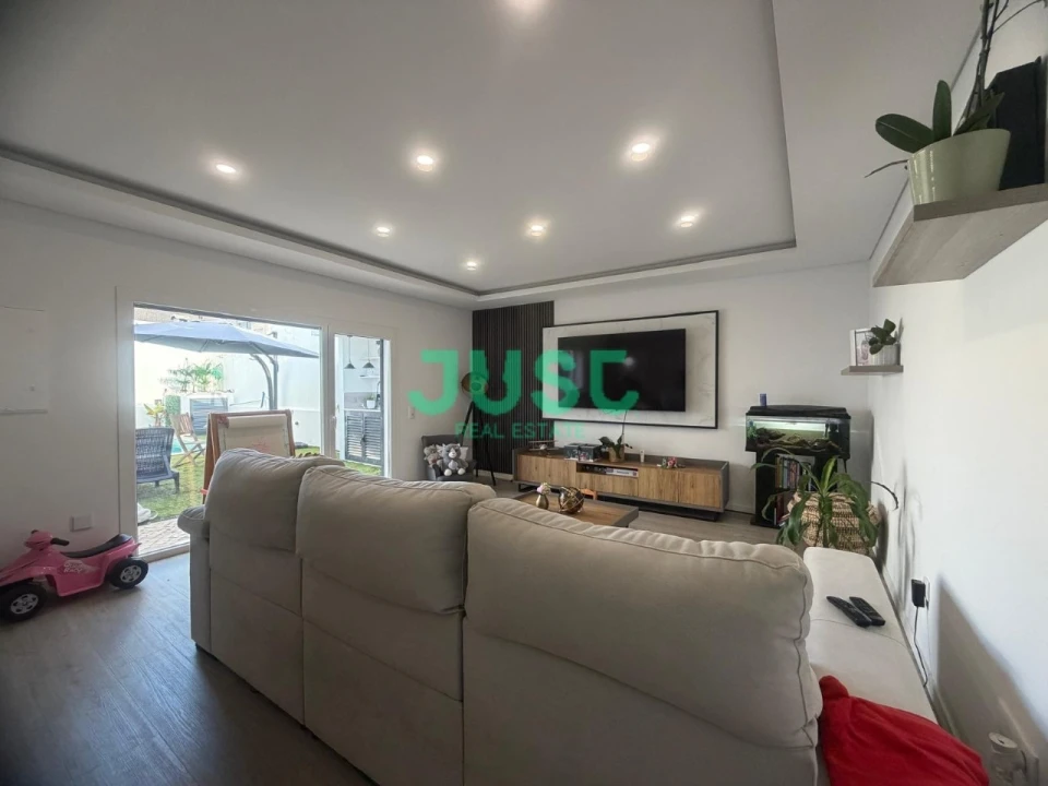 Moradia T3 para Venda em Quinta do Conde Foto 10