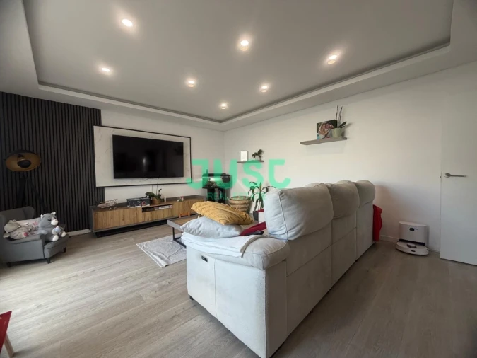 Moradia T3 para Venda em Quinta do Conde Foto 9