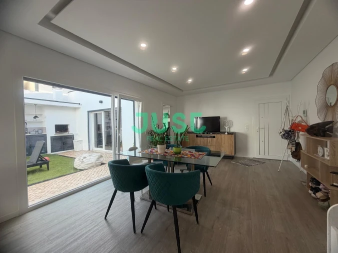 Moradia T3 para Venda em Quinta do Conde Foto 14