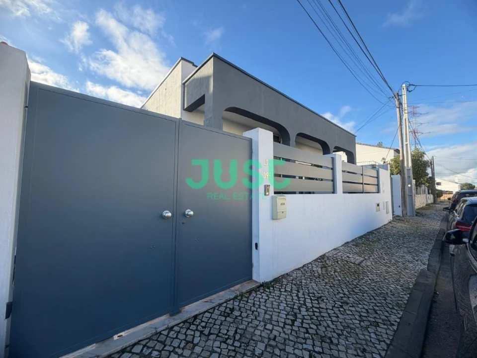 Moradia T3 para Venda em Quinta do Conde Foto 21