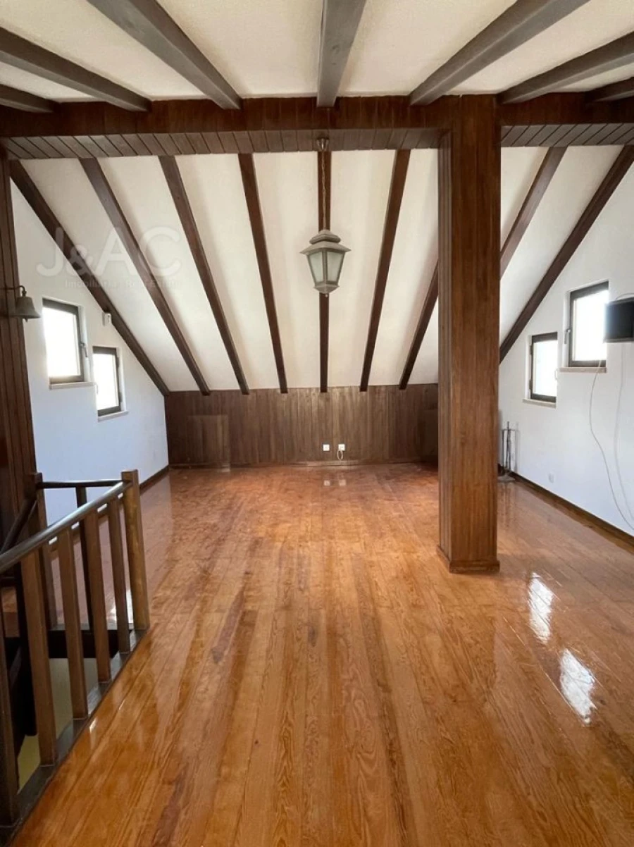 Moradia T4 para Arrendamento em Cascais e Estoril Foto 22