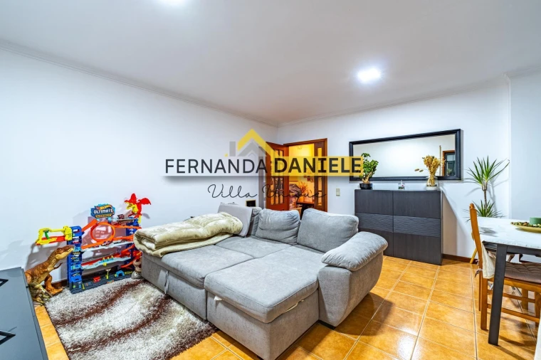 Apartamento T2 para Venda em Santa Maria da Feira, Travanca, Sanfins e Espargo Foto 2