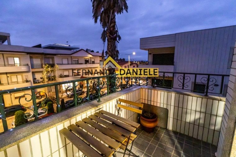 Apartamento T2 para Venda em Santa Maria da Feira, Travanca, Sanfins e Espargo Foto 3