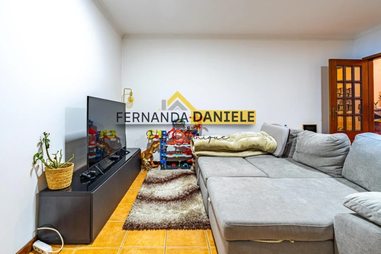 Apartamento T2 para Venda em Santa Maria da Feira, Travanca, Sanfins e Espargo Foto 5