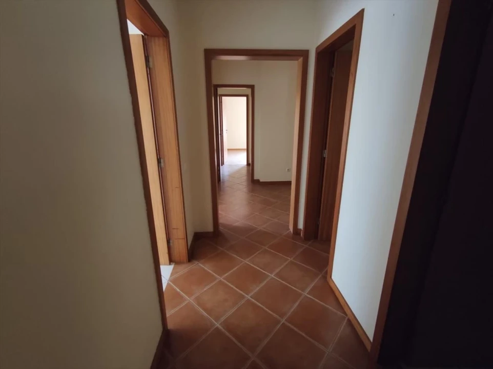 Apartamento T3 para Venda em O. Azeméis, Riba-Ul, Ul, Macinhata Seixa, Madail Foto 10