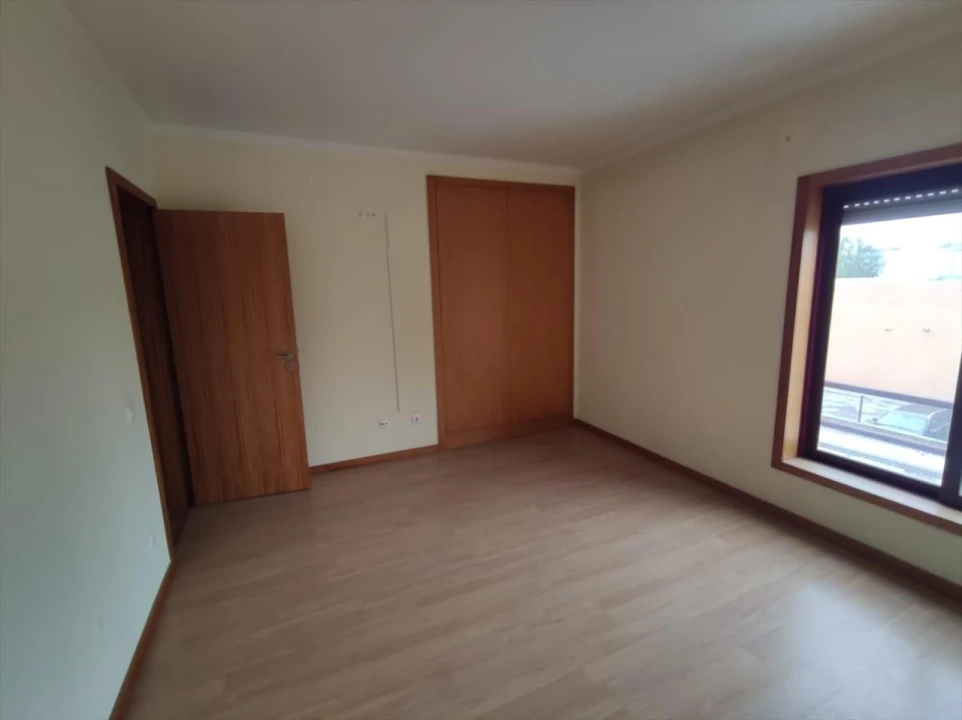 Apartamento T3 para Venda em O. Azeméis, Riba-Ul, Ul, Macinhata Seixa, Madail Foto 11