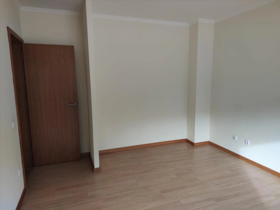 Apartamento T3 para Venda em O. Azeméis, Riba-Ul, Ul, Macinhata Seixa, Madail Foto 16