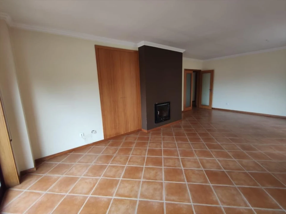 Apartamento T3 para Venda em O. Azeméis, Riba-Ul, Ul, Macinhata Seixa, Madail Foto 5