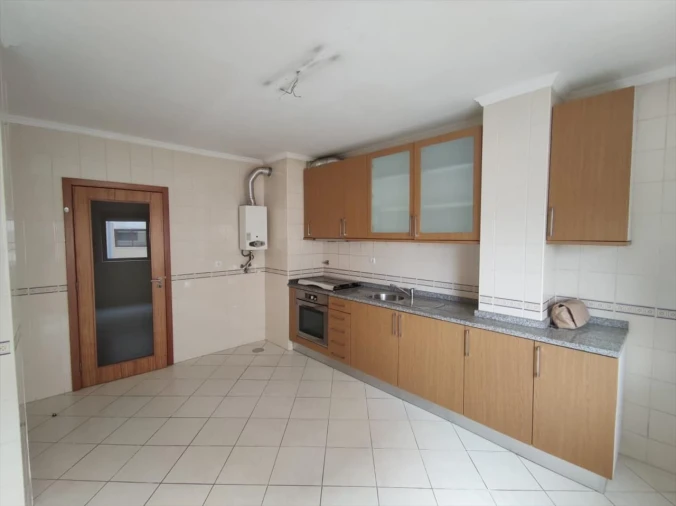 Apartamento T3 para Venda em O. Azeméis, Riba-Ul, Ul, Macinhata Seixa, Madail Foto 8