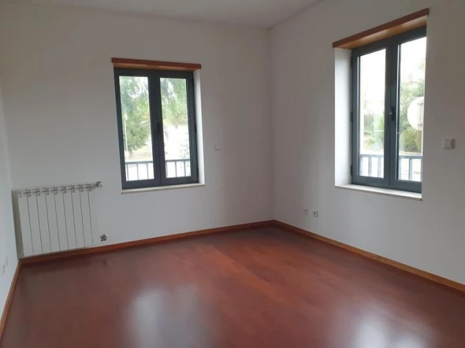 Apartamento T2 para Venda em Oliveira do Douro Foto 5