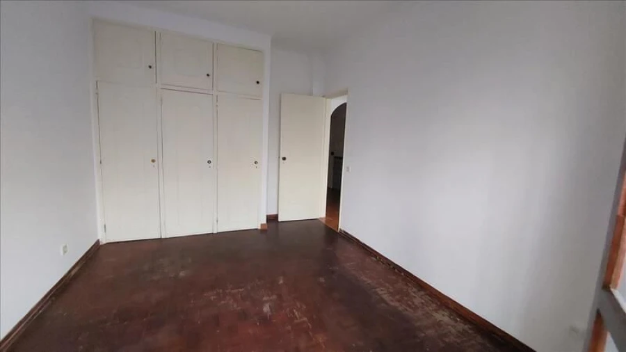 Apartamento T2 para Venda em Agualva e Mira-Sintra Foto 8