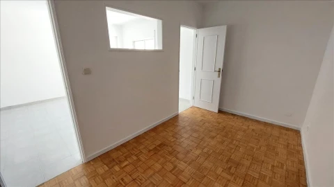 Apartamento T2 para Venda em Queluz e Belas