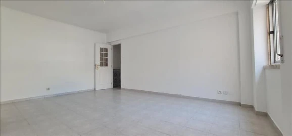 Apartamento T2 para Venda em Queluz e Belas