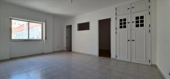 Apartamento T2 para Venda em Queluz e Belas