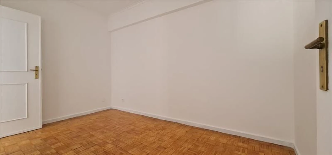 Apartamento T2 para Venda em Queluz e Belas Foto 12