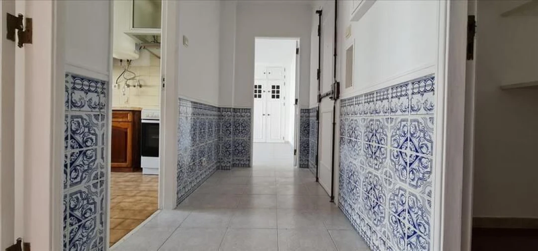 Apartamento T2 para Venda em Queluz e Belas Foto 4