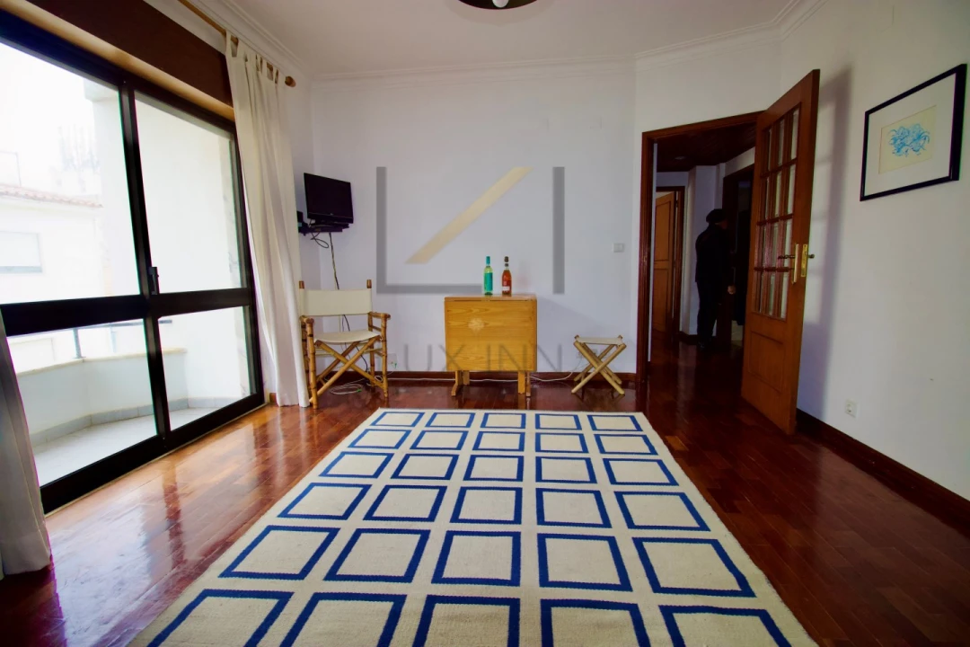 Apartamento T2 para Arrendamento em Carcavelos e Parede Foto 3