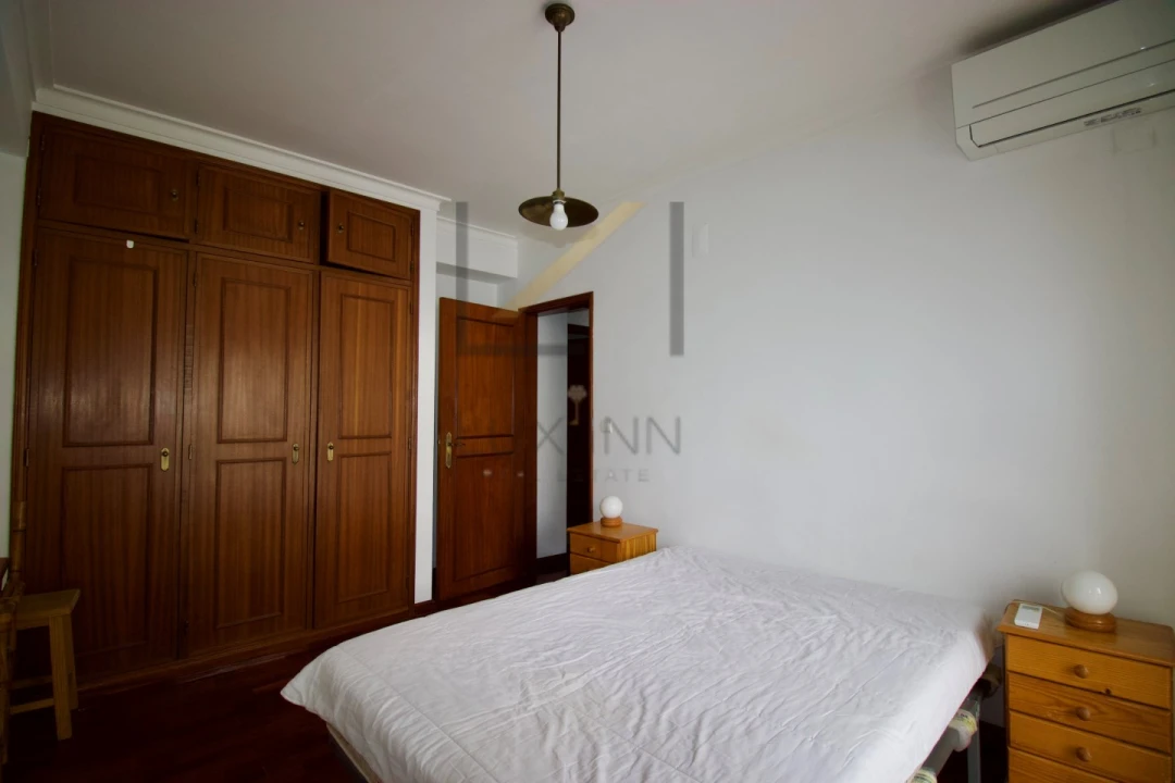 Apartamento T2 para Arrendamento em Carcavelos e Parede Foto 8