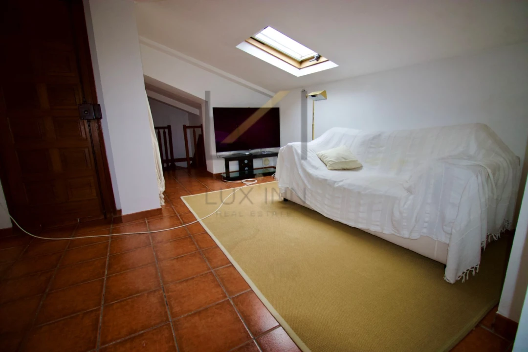 Apartamento T2 para Arrendamento em Carcavelos e Parede Foto 14