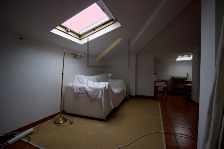 Apartamento T2 para Arrendamento em Carcavelos e Parede Foto 15