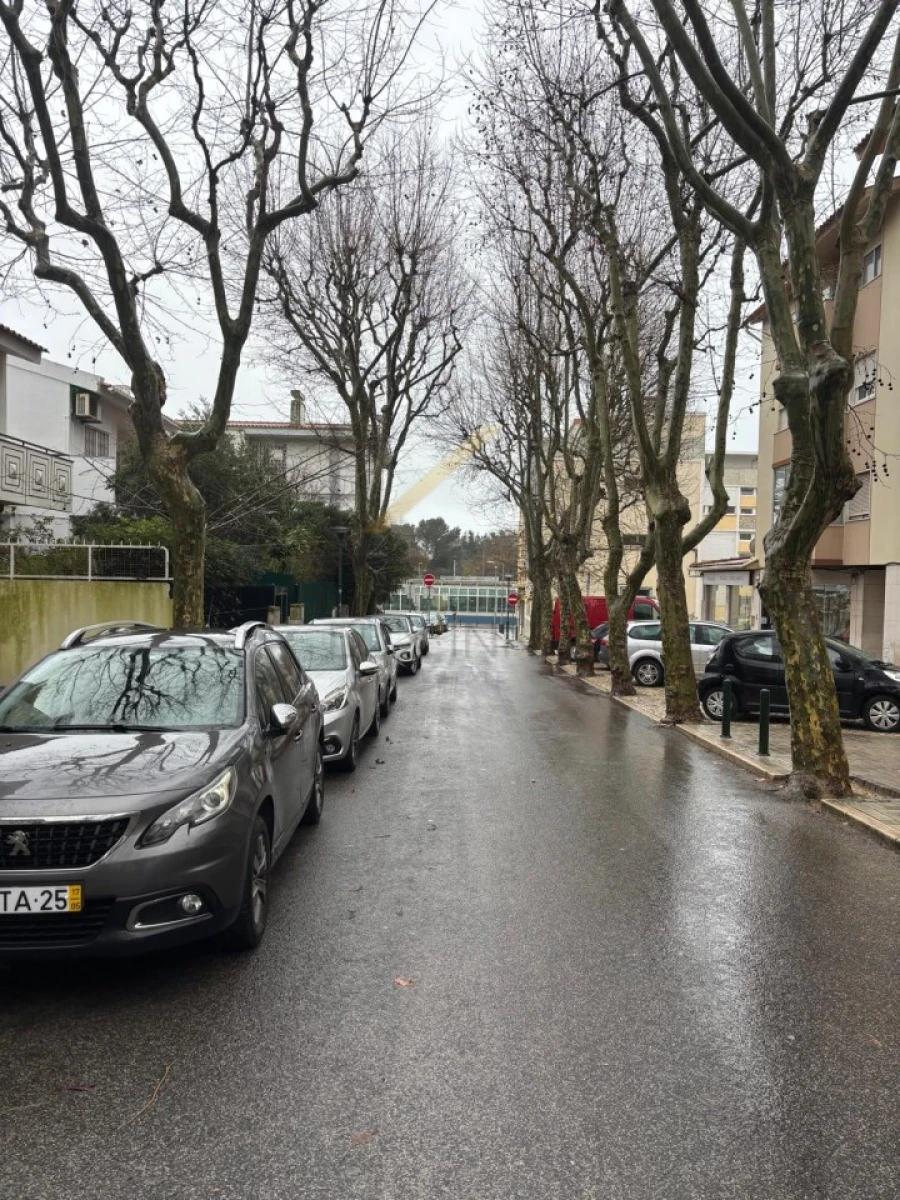 Apartamento T2 para Arrendamento em Carcavelos e Parede Foto 17