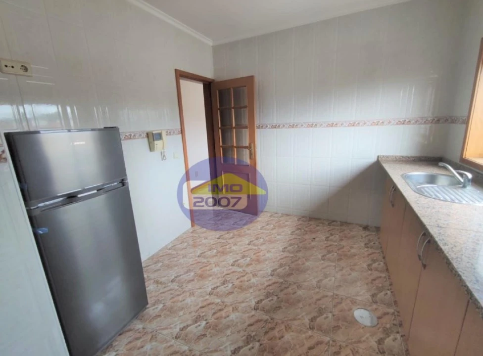 Apartamento T2 para Venda em O. Azeméis, Riba-Ul, Ul, Macinhata Seixa, Madail Foto 2