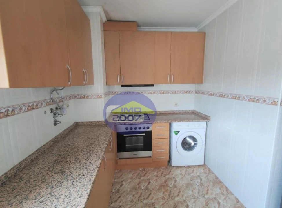 Apartamento T2 para Venda em O. Azeméis, Riba-Ul, Ul, Macinhata Seixa, Madail Foto 3