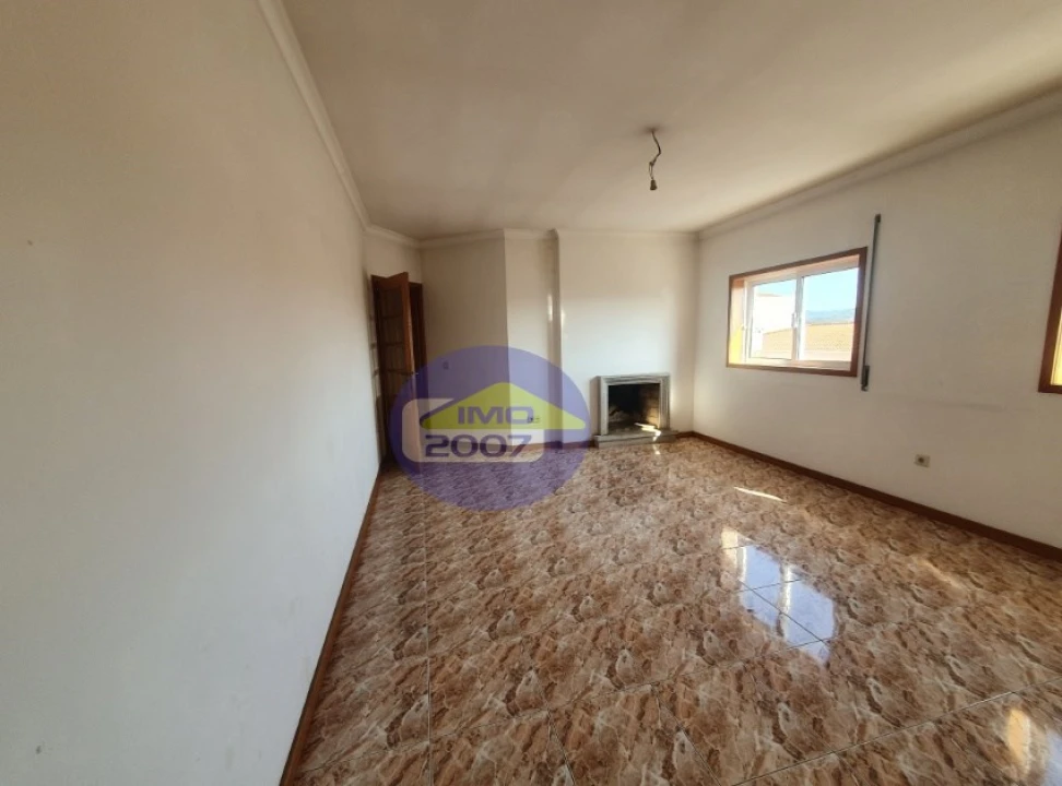 Apartamento T2 para Venda em O. Azeméis, Riba-Ul, Ul, Macinhata Seixa, Madail Foto 5