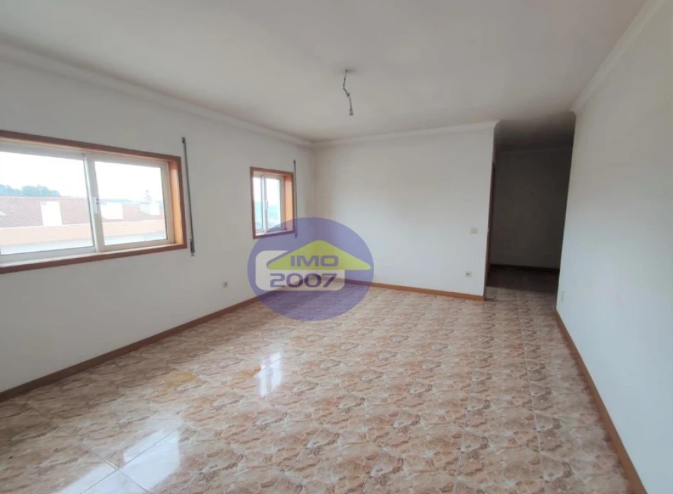 Apartamento T2 para Venda em O. Azeméis, Riba-Ul, Ul, Macinhata Seixa, Madail Foto 6