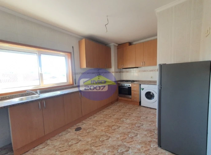 Apartamento T2 para Venda em O. Azeméis, Riba-Ul, Ul, Macinhata Seixa, Madail