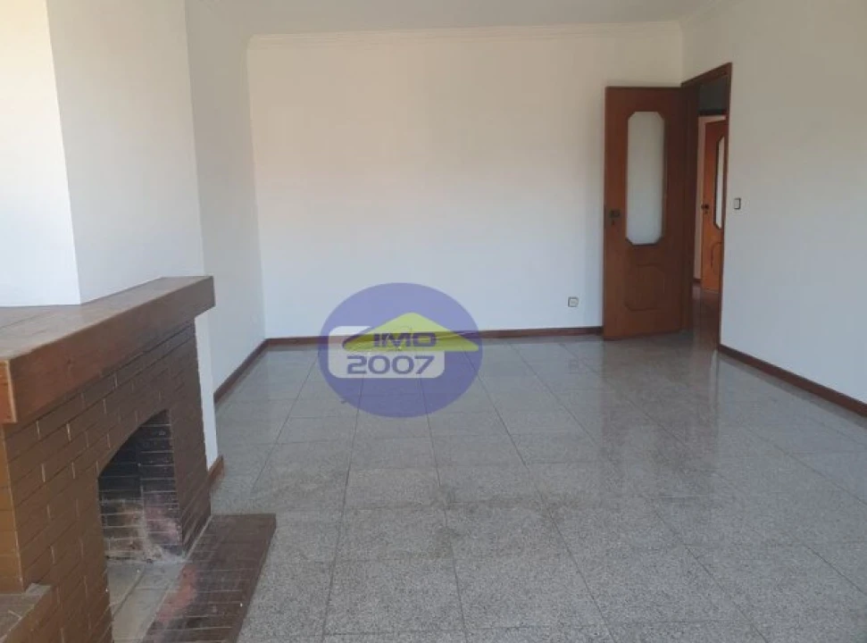 Apartamento T4 para Venda em Santa Marinha e São Pedro da Afurada Foto 7