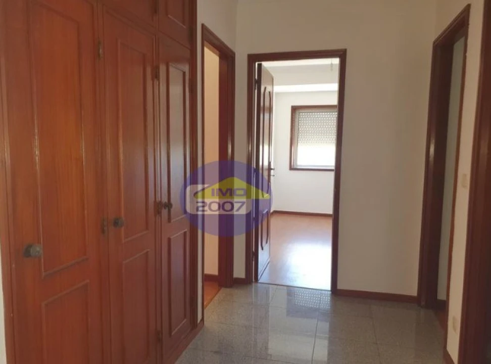 Apartamento T4 para Venda em Santa Marinha e São Pedro da Afurada Foto 10
