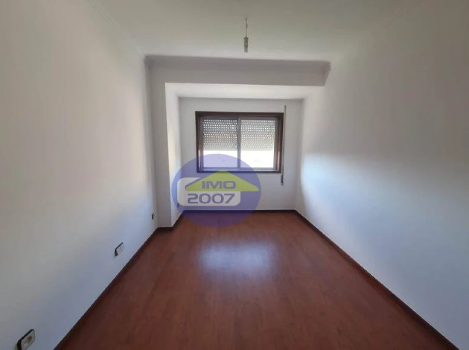 Apartamento T4 para Venda em Santa Marinha e São Pedro da Afurada Foto 18