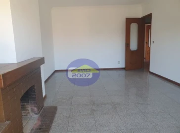 Apartamento T4 para Venda em Santa Marinha e São Pedro da Afurada