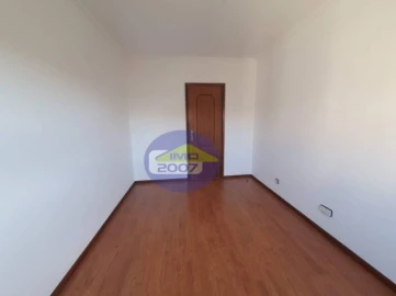 Apartamento T4 para Venda em Santa Marinha e São Pedro da Afurada