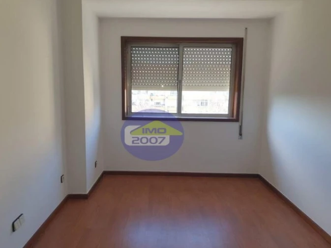 Apartamento T4 para Venda em Santa Marinha e São Pedro da Afurada Foto 11