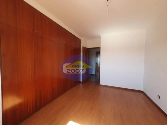 Apartamento T4 para Venda em Santa Marinha e São Pedro da Afurada Foto 14