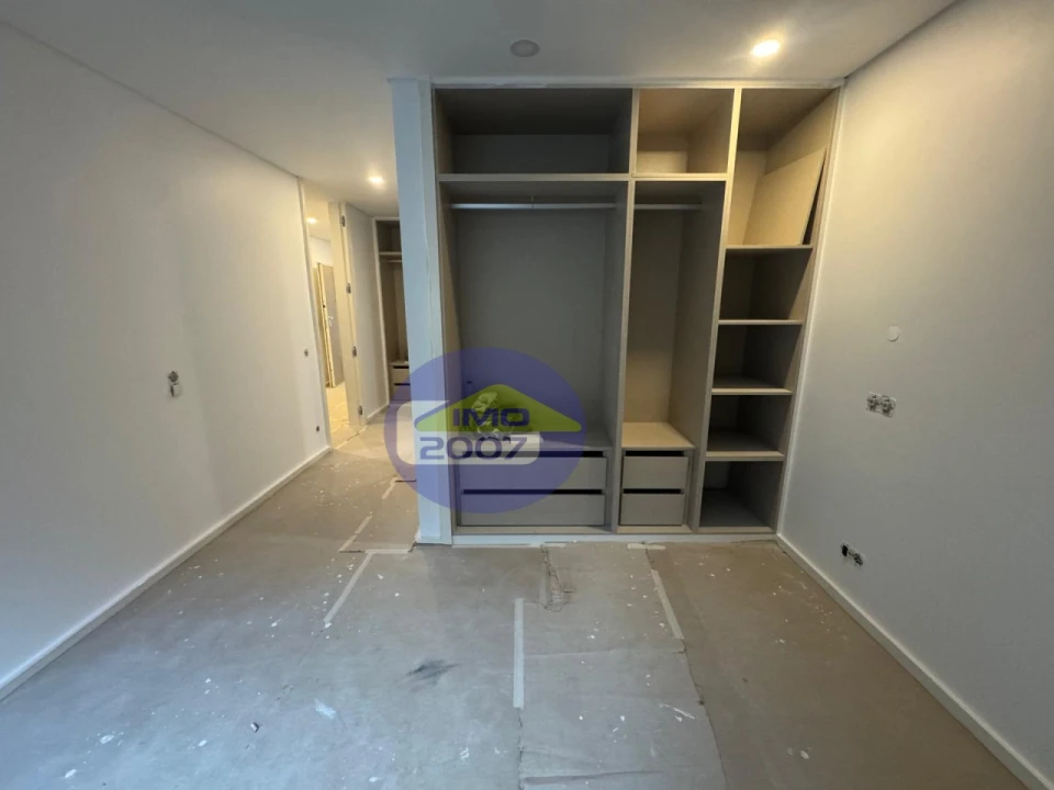 Apartamento T2 para Venda em Santa Maria de Lamas Foto 19
