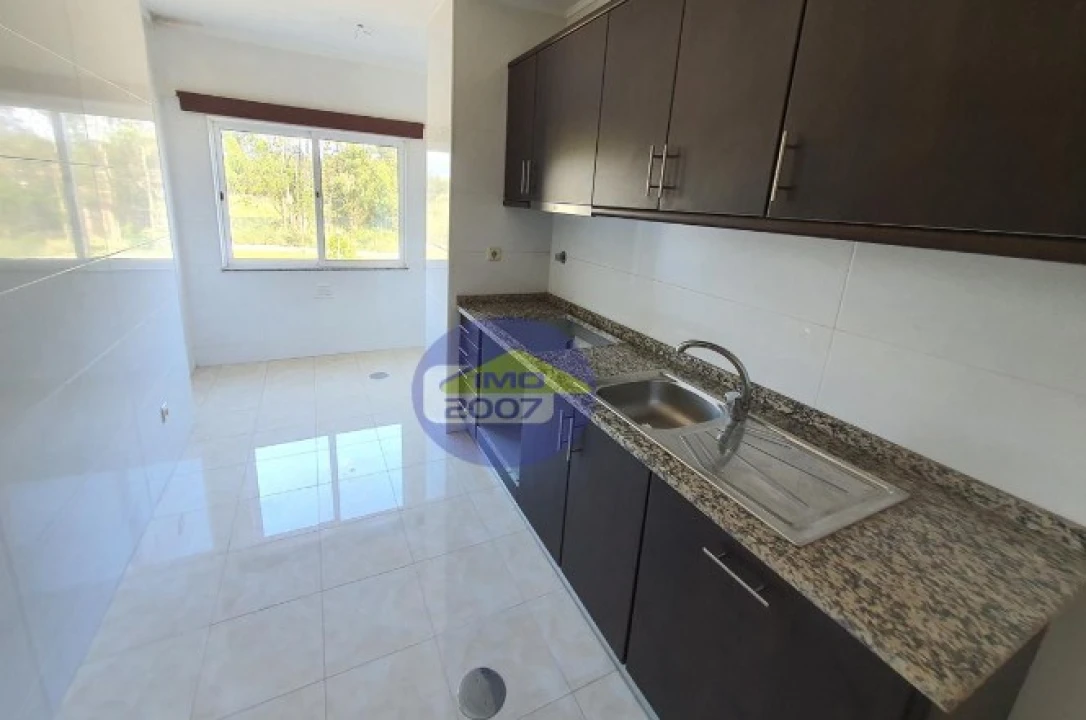 Apartamento T2 para Venda em Canelas Foto 7