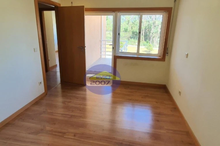 Apartamento T2 para Venda em Canelas Foto 10